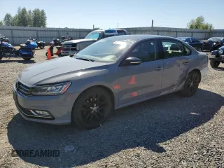 2017 Volkswagen Passat SE with VIN 1VWGT7A34HC010013, listed as a Copart auction lot 62091635 with 177,851 mi miles and Salvage title. Bid and sale history available at DreamBid. Image 1.