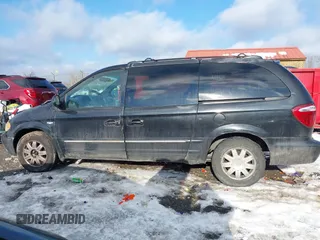 2004 Chrysler Town & Country Touring with VIN 2C4GP54L44R518281, listed as a IAAI auction lot 41397524 with 299,909 mi miles and . Bid and sale history available at DreamBid. Image 14.