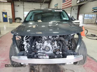 2024 Ford Explorer XLT with VIN 1FMSK8DH9RGA85695, listed as a Copart auction lot 50570395 with 9,557 mi miles and Salvage Title. Bid and sale history available at carsss.com. Image 5.
