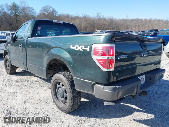 2013 Ford F-150 XL with VIN 1FTMF1EM8DKD31579, listed as a IAAI auction lot 41412416 with 147,500 mi miles. Bid and sale history available at carsss.com. Image 3.