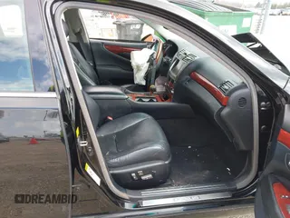 2007 Lexus LS 460 with VIN JTHBL46F075030940, listed as a IAAI auction lot 41962434 with 107,449 mi miles and . Bid and sale history available at DreamBid. Image 5.
