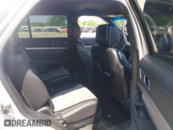 2017 Ford Explorer XLT with VIN 1FM5K7D83HGA69028, listed as a IAAI auction lot 41977896 with 169,283 mi miles and . Bid and sale history available at carsss.com. Image 8.