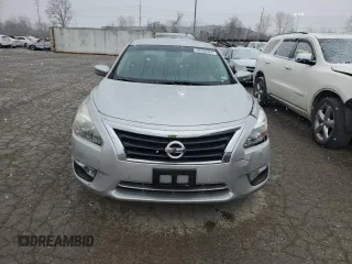 2015 Nissan Altima SV z VIN 1N4AL3AP0FC109922, wystawiony jako Copart lot #42495364 z przebiegiem 63 405 mil mil oraz Szkoda całkowita • Salvage title. Historia ofert i sprzedaży dostępna na DreamBid. Obrazek 5.