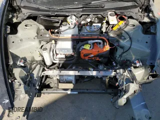 2025 Tesla Model 3 Long Range with VIN 5YJ3E1EA0SF902836, listed as a Copart auction lot 49674245 with 3,302 mi miles and Salvage Title. Bid and sale history available at DreamBid. Image 12.