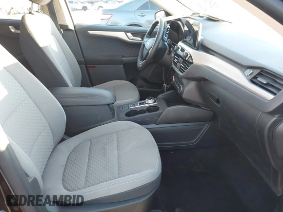 2020 Ford Escape SE Sport Hybrid with VIN 1FMCU0BZ1LUC61109, listed as a IAAI auction lot 41407511 with 135,353 mi miles and . Bid and sale history available at carsss.com. Image 5.