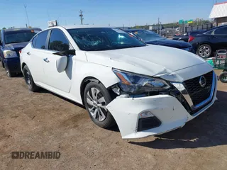2020 Nissan Altima S with VIN 1N4BL4BV8LC174830, listed as a IAAI auction lot 40313313 with 83,686 mi miles and . Bid and sale history available at carsss.com. Image 1.