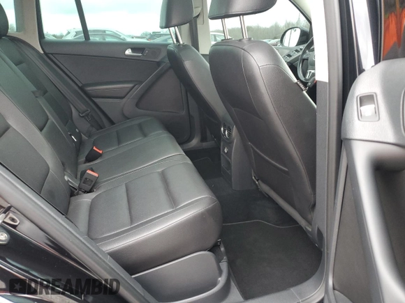 2012 Volkswagen Tiguan S with VIN WVGBV7AX8CW578634, listed as a Copart auction lot 45035775 with 162,627 mi miles and Salvage Title. Bid and sale history available at DreamBid. Image 10.