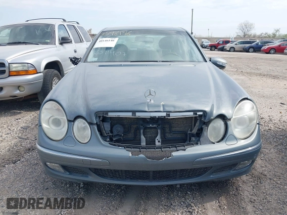 2005 Mercedes-Benz E-Class 3.2L CDI with VIN WDBUF26J75A556690, listed as a IAAI auction lot 40146146 with 1 mi miles. Bid and sale history available at carsss.com. Image 6.
