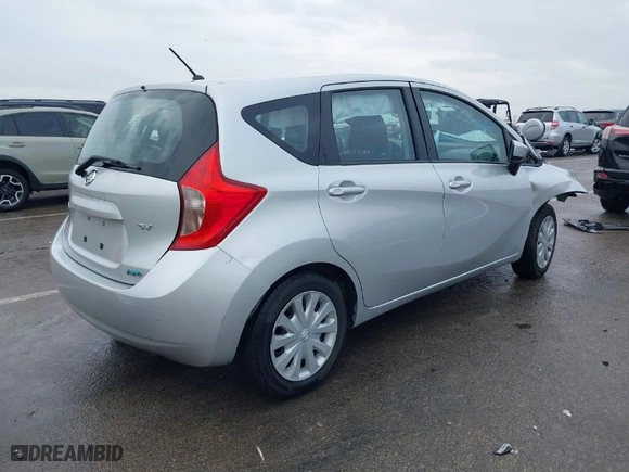 2015 Nissan Versa Note S with VIN 3N1CE2CP6FL402123, listed as a IAAI auction lot 41101747 with 97,292 mi miles. Bid and sale history available at carsss.com. Image 4.
