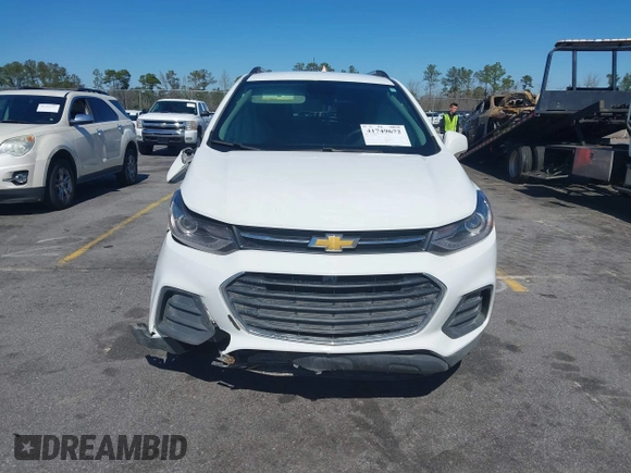2022 Chevrolet Trax LT with VIN KL7CJLSM9NB561981, listed as a IAAI auction lot 41749672 with 18,993 mi miles. Bid and sale history available at carsss.com. Image 12.