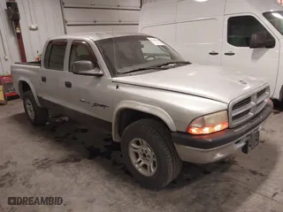 2001 Dodge Dakota Sport with VIN 1B7HG2AN71S320538, listed as a IAAI auction lot 41278991 with 103,507 mi miles. Bid and sale history available at carsss.com. Image 1.