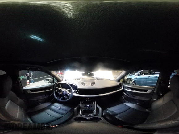 2024 Porsche Cayenne z VIN WP1AA2AY5RDA01585, wystawiony jako IAAI lot #41908153 z przebiegiem 15 559 mil mil oraz . Historia ofert i sprzedaży dostępna na DreamBid. Obrazek 19.