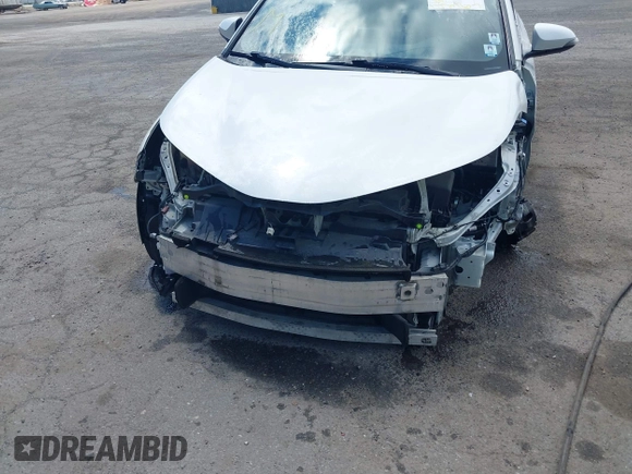 2019 Toyota C-HR XLE z VIN NMTKHMBX9KR095031, wystawiony jako IAAI lot #42191087 z przebiegiem 102 167 mil mil oraz . Historia ofert i sprzedaży dostępna na DreamBid. Obrazek 6.