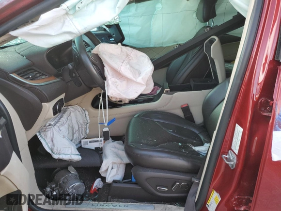 2019 Lincoln MKC Select with VIN 5LMCJ2C92KUL04158, listed as a Copart auction lot 59136185 with 15,098 mi miles and Non repairable. Bid and sale history available at DreamBid. Image 7.