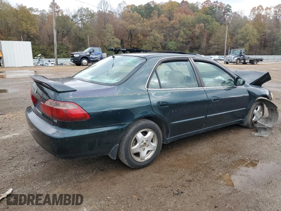 1998 Honda Accord EX z VIN 1HGCG1650WA008816, wystawiony jako Copart lot #84199724 z przebiegiem 150 848 mil mil oraz Szkoda całkowita • Salvage title. Historia ofert i sprzedaży dostępna na DreamBid. Obrazek 3.