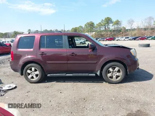 2011 Honda Pilot EX-L with VIN 5FNYF4H58BB060797, listed as a IAAI auction lot 42027084 with 175,466 mi miles. Bid and sale history available at carsss.com. Image 13.
