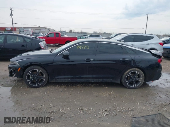 2022 Kia K5 GT-Line z VIN 5XXG64J29NG115786, wystawiony jako IAAI lot #42094520 z przebiegiem 84 234 mil mil oraz . Historia ofert i sprzedaży dostępna na DreamBid. Obrazek 14.