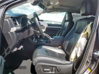2018 Toyota Highlander Hybrid XLE with VIN 5TDJGRFH1JS045075, listed as a Copart auction lot 62717515 with 81,774 mi miles and Salvage title. Bid and sale history available at DreamBid. Image 7.