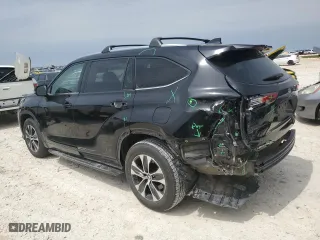 2020 Toyota Highlander XLE with VIN 5TDGZRAH9LS502911, listed as a Copart auction lot 51256955 with 84,424 mi miles and Salvage Title. Bid and sale history available at carsss.com. Image 2.