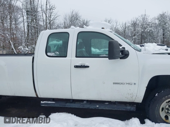 2009 Chevrolet Silverado 3500HD with VIN 1GCHC79K69E151898, listed as a IAAI auction lot 41489796 with 222,025 mi miles and . Bid and sale history available at DreamBid. Image 13.