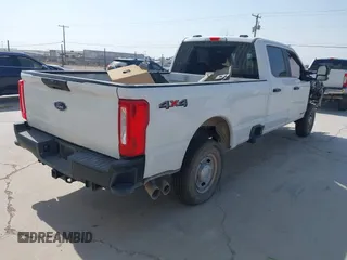 2024 Ford F-250 XL with VIN 1FT7W2BT2REE29043, listed as a IAAI auction lot 42307279 with 7,339 mi miles and . Bid and sale history available at DreamBid. Image 4.
