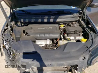 2019 Jeep Cherokee Altitude with VIN 1C4PJLLB3KD184565, listed as a Copart auction lot 58046345 with 91,618 mi miles and Salvage title. Bid and sale history available at DreamBid. Image 12.