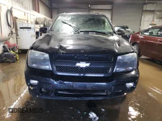 2008 Chevrolet TrailBlazer 1LT with VIN 1GNDT13S382240078, listed as a Copart auction lot 88852735 with 175,888 mi miles and Salvage Title. Bid and sale history available at DreamBid. Image 5.