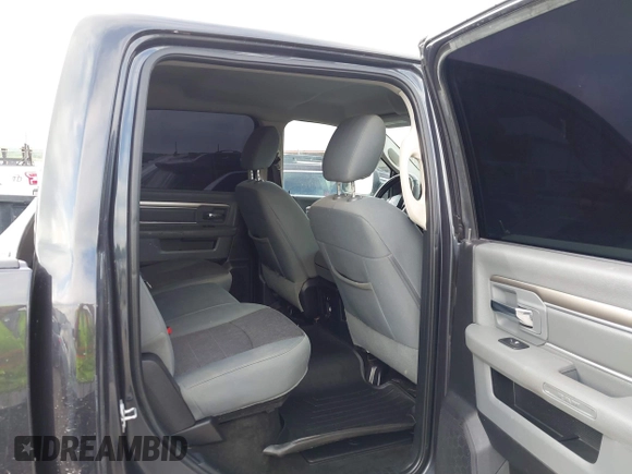 2016 Ram 2500 SLT with VIN 3C6UR5DL6GG113215, listed as a IAAI auction lot 42211606 with 182,680 mi miles. Bid and sale history available at carsss.com. Image 8.