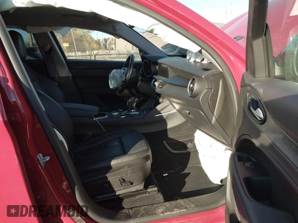 2020 Alfa Romeo Stelvio Sport with VIN ZASPAKAN8L7C87219, listed as a IAAI auction lot 40842412 with 0 mi miles. Bid and sale history available at carsss.com. Image 5.