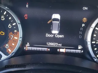 2017 Jeep Renegade Deserthawk с VIN ZACCJBCB5HPE46010, выставлен на аукционе IAAI как лот 41350075 с пробегом 126 623 миль миль и . История ставок и продаж доступна на DreamBid. Изображение 15.