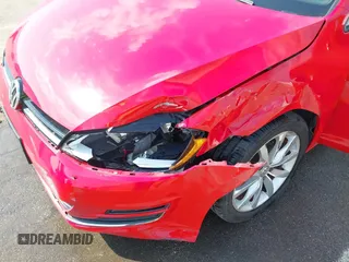 2017 Volkswagen Golf S z VIN 3VWC17AU0HM506857, wystawiony jako IAAI lot #41765913 z przebiegiem 88 783 mil mil oraz . Historia ofert i sprzedaży dostępna na DreamBid. Obrazek 6.