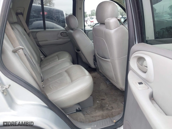 2008 Chevrolet TrailBlazer LT w/1LT with VIN 1GNDS13S482249004, listed as a IAAI auction lot 41404813 with 129,985 mi miles. Bid and sale history available at carsss.com. Image 8.