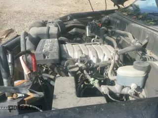2003 Toyota Tundra SR5 с VIN 5TBRT34133S347738, выставлен на аукционе IAAI как лот 42570952 с пробегом 248 603 миль миль и . История ставок и продаж доступна на DreamBid. Изображение 14.