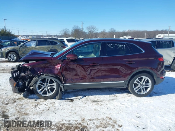 2017 Lincoln MKC Reserve with VIN 5LMCJ3D97HUL70539, listed as a IAAI auction lot 41613759 with 125,547 mi miles and . Bid and sale history available at DreamBid. Image 15.