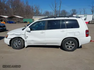 2007 Toyota Highlander with VIN JTEHP21A470189114, listed as a IAAI auction lot 41768588 with 181,542 mi miles. Bid and sale history available at carsss.com. Image 14.