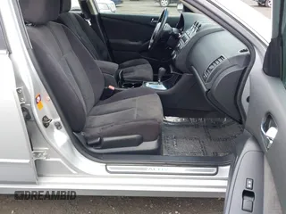 2009 Nissan Altima S with VIN 1N4AL21E69C102020, listed as a IAAI auction lot 41805102 with 151,616 mi miles and . Bid and sale history available at DreamBid. Image 5.