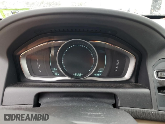 2014 Volvo XC60 R-Design Premier Plus with VIN YV4902DZ3E2539782, listed as a Copart auction lot 50955235 with 217,089 mi miles and Salvage Title. Bid and sale history available at DreamBid. Image 9.