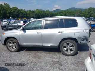 2013 Toyota Highlander Limited with VIN 5TDDK3EH5DS181238, listed as a IAAI auction lot 42485351 with 76,463 mi miles and . Bid and sale history available at DreamBid. Image 15.