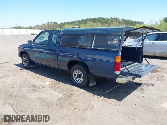 1994 Nissan Frontier XE z VIN 1N6SD16S8RC323555, wystawiony jako IAAI lot #41856742 z przebiegiem 62 619 mil mil oraz . Historia ofert i sprzedaży dostępna na DreamBid. Obrazek 3.