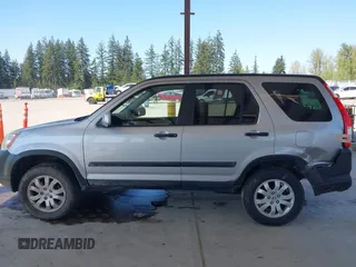2005 Honda CR-V EX with VIN SHSRD788X5U323021, listed as a IAAI auction lot 42034641 with 154,206 mi miles. Bid and sale history available at carsss.com. Image 14.