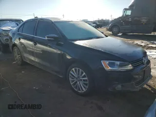 2013 Volkswagen Jetta SEL с VIN 3VWLX7AJ8DM407833, выставлен на аукционе Copart как лот 42220985 с пробегом 119 346 миль миль и Списание • Salvage title. История ставок и продаж доступна на DreamBid. Изображение 4.