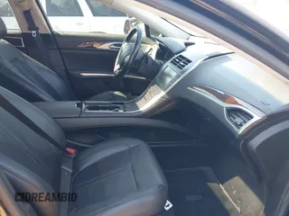 2016 Lincoln MKZ с VIN 3LN6L2JK3GR604600, выставлен на аукционе IAAI как лот 42155353 с пробегом 56 574 миль миль и . История ставок и продаж доступна на DreamBid. Изображение 5.