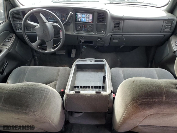 2004 Chevrolet Silverado 1500 Work Truck with VIN 2GCEC19V341288169, listed as a Copart auction lot 86888684 with 238,028 mi miles and Salvage Title. Bid and sale history available at carsss.com. Image 8.