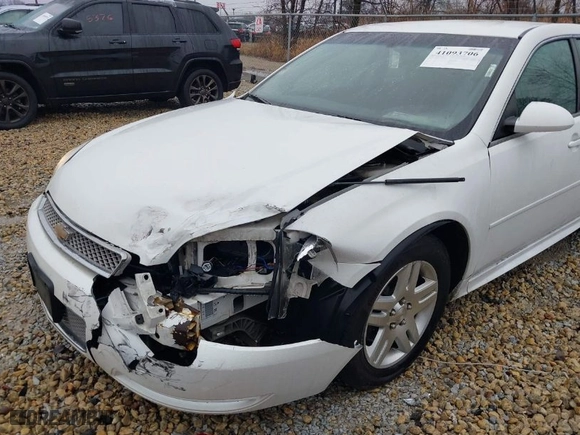 2016 Chevrolet Impala Limited LT with VIN 2G1WB5E35G1139066, listed as a IAAI auction lot 41093706 with 179,419 mi miles. Bid and sale history available at carsss.com. Image 6.