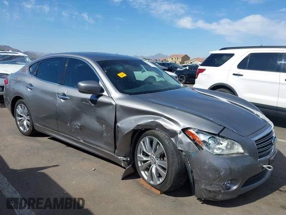 2013 Infiniti M37 with VIN JN1BY1AP3DM514462, listed as a IAAI auction lot 42141542 with 175,403 mi miles. Bid and sale history available at carsss.com. Image 6.