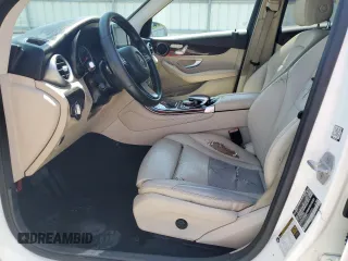 2016 Mercedes-Benz GLC 300 z VIN WDC0G4JB6GF064578, wystawiony jako Copart lot #65556455 z przebiegiem Nie podano mil oraz Czysty tytuł • Clean title. Historia ofert i sprzedaży dostępna na DreamBid. Obrazek 7.