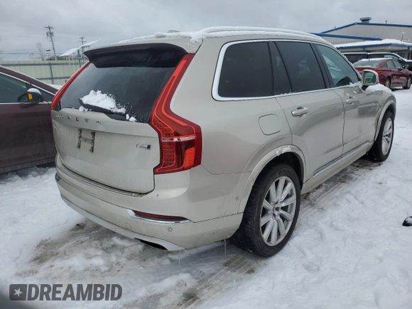 2016 Volvo XC90 T6 Inscription with VIN YV4A22PL4G1036253, listed as a Copart auction lot 42714645 with 130,207 mi miles and Clean Title. Bid and sale history available at carsss.com. Image 3.