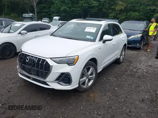 2020 Audi Q3 S line Premium with VIN WA1DECF30L1115390, listed as a IAAI auction lot 42503728 with 18,556 mi miles and . Bid and sale history available at DreamBid. Image 18.