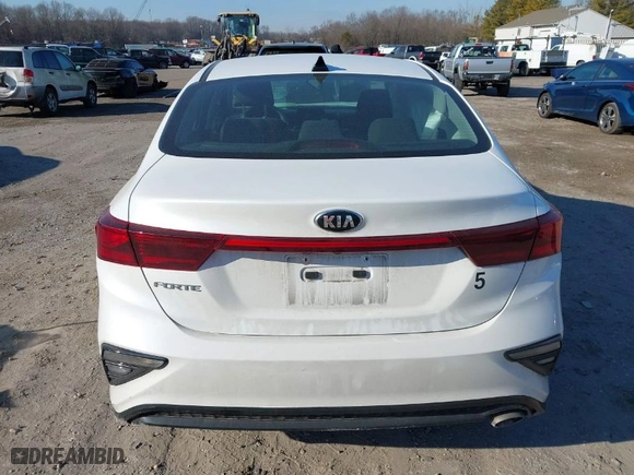 2021 Kia Forte LXS with VIN 3KPF24AD8ME299344, listed as a IAAI auction lot 41644691 with NaN miles. Bid and sale history available at carsss.com. Image 16.