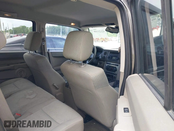 2006 Jeep Commander с VIN 1J8HG48NX6C357935, выставлен на аукционе IAAI как лот 42121109 с пробегом 166 951 миль миль и . История ставок и продаж доступна на DreamBid. Изображение 8.